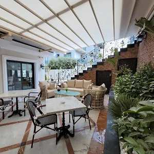 https://mono-life.aegeanhotels.net